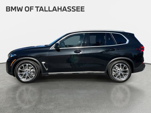 New 2026 BMW X5 xDrive50e w/ Climate Comfort Package AWD/4WD image 2