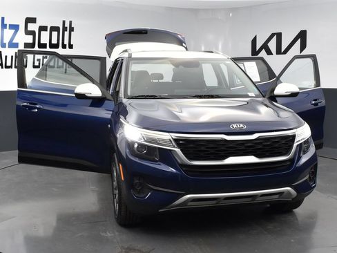 Used 2021 Kia Seltos S AWD/4WD image 25