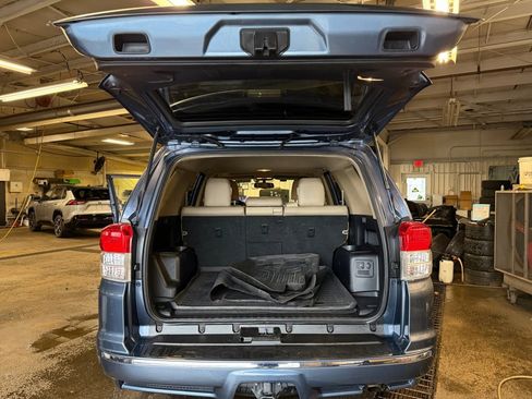Used 2013 Toyota 4Runner Limited AWD/4WD image 19
