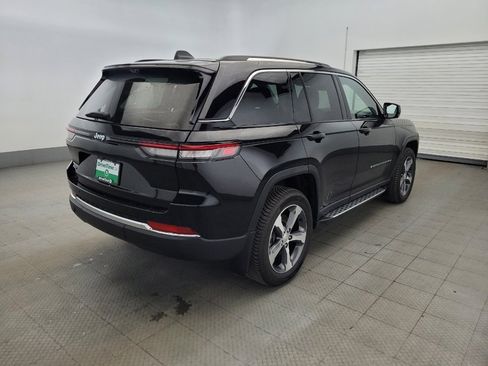 Used 2022 Jeep Grand Cherokee Limited 4xe w/ Luxury Tech Group II AWD/4WD image 9