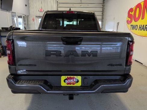New 2026 RAM 1500 4x4 Crew Cab image 3