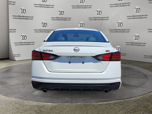 Used 2024 Nissan Altima 2.5 SR FWD image 4