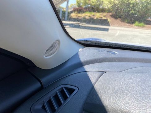 Used 2023 Nissan Sentra SV FWD image 15