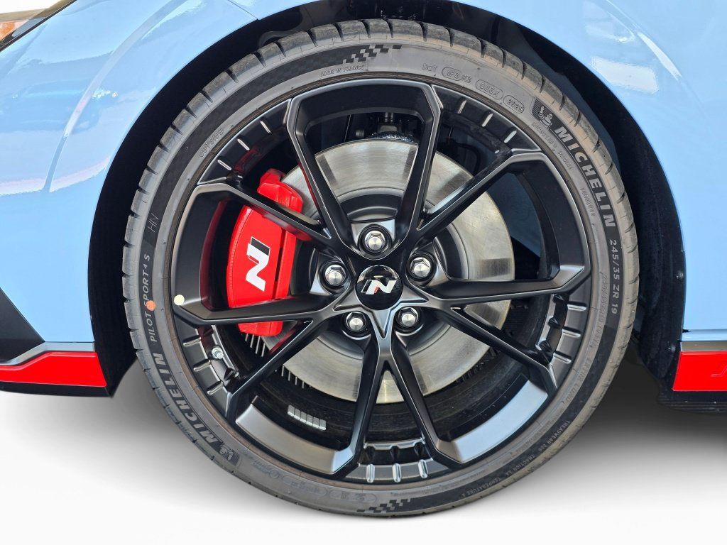 New 2026 Hyundai Elantra N FWD image 11