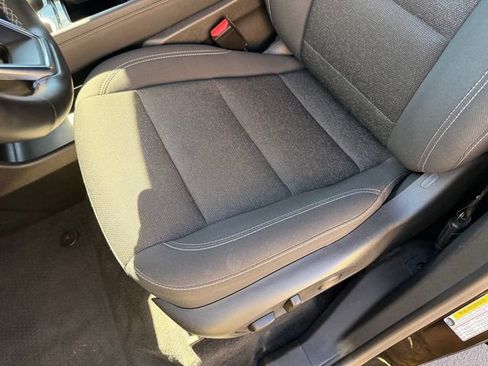 Used 2024 Chevrolet Traverse LT AWD/4WD image 11