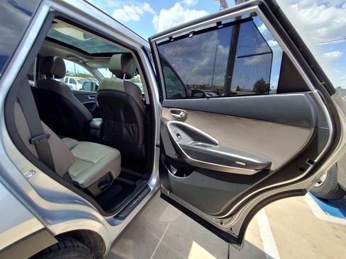 Used 2017 Hyundai Santa Fe FWD w/ Cargo Package image 40