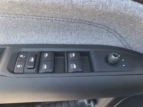 New 2024 Jeep Compass Latitude image 13