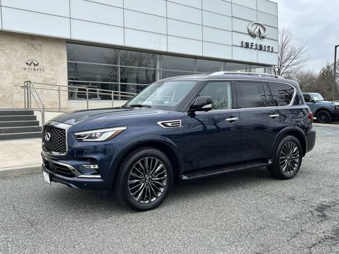 Certified 2024 INFINITI QX80 Premium Select w/ All-Season Package image 1