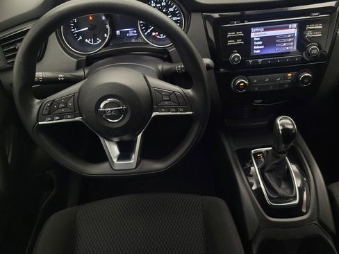 Used 2018 Nissan Rogue Sport S AWD/4WD image 22