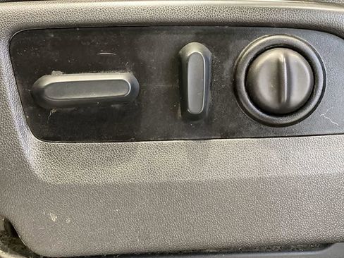 Used 2022 Chevrolet Silverado 1500 LT Trail Boss w/ Convenience Package II image 15