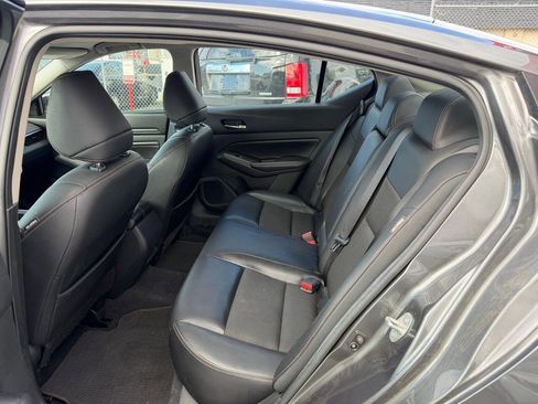 Used 2021 Nissan Altima 2.5 SR image 11