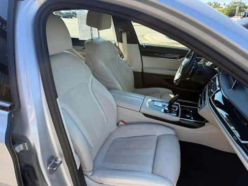Used 2017 BMW 740i xDrive AWD/4WD image 26