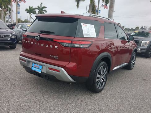 Used 2022 Nissan Pathfinder Platinum w/ Cargo Package image 5