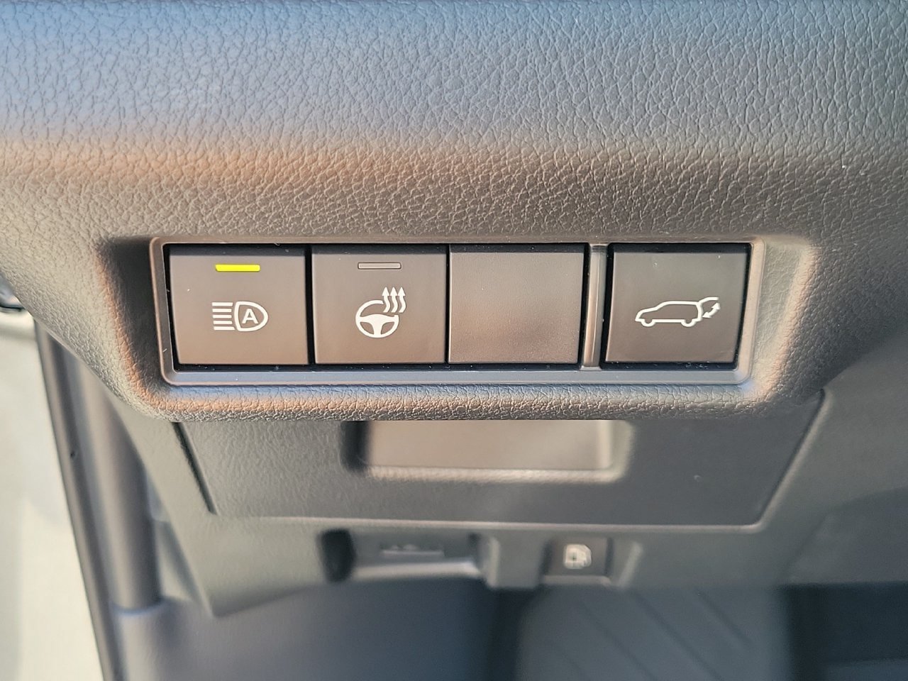 Used 2026 Toyota Grand Highlander FWD image 32