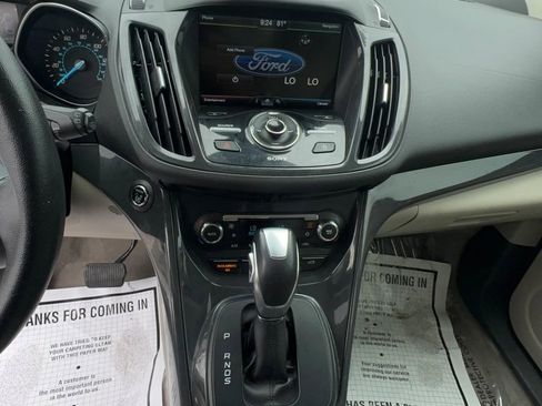 Used 2015 Ford Escape Titanium FWD image 18