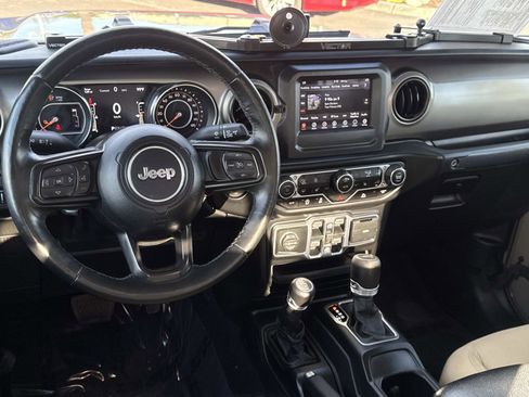 Used 2020 Jeep Gladiator Sport w/ Quick Order Package 24S image 6