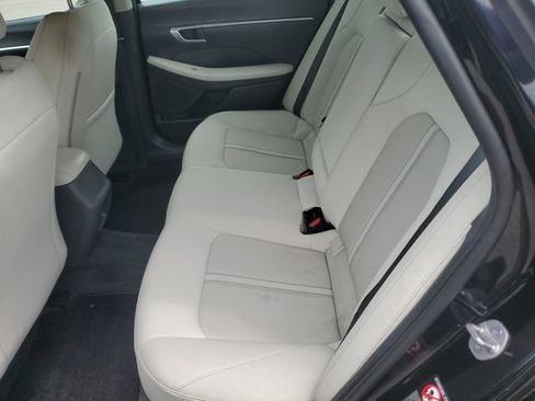Used 2023 Hyundai Sonata SEL w/ Preferred Accessory Package FWD image 12