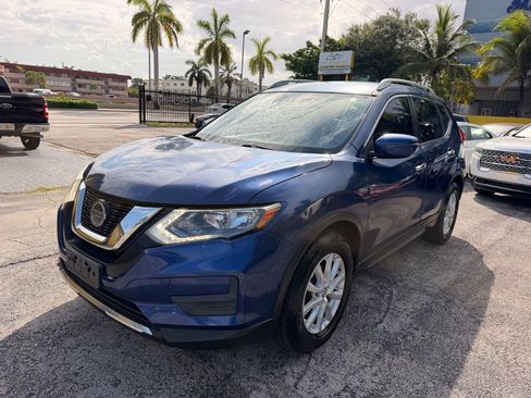 Used 2018 Nissan Rogue SV FWD image 3