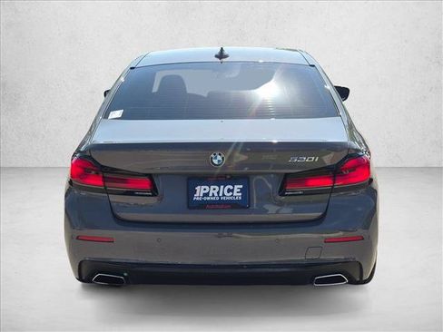 Used 2021 BMW 530i w/ Premium Package RWD image 7