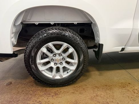 Used 2023 Chevrolet Silverado 1500 LT AWD/4WD image 86
