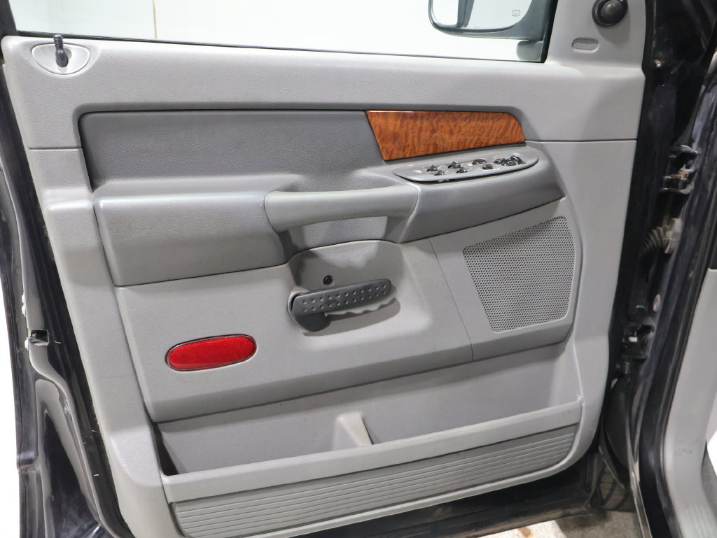Used 2008 Dodge Ram 1500 Truck SLT w/ Trailer Tow Group RWD image 21