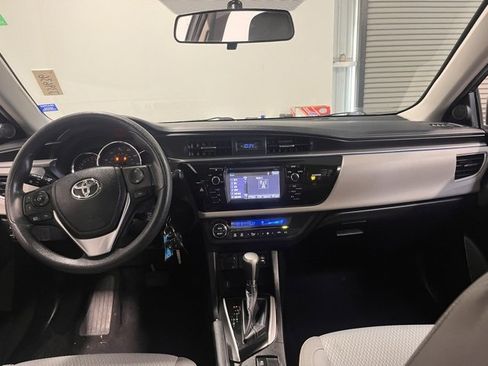 Used 2015 Toyota Corolla L image 20