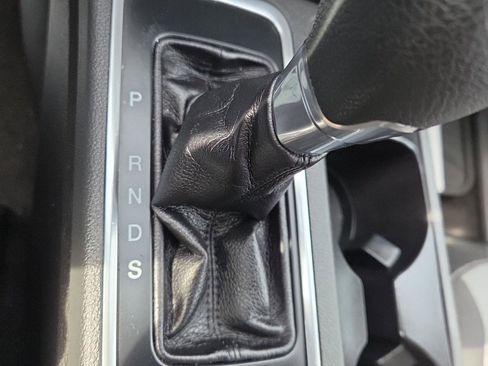Used 2017 Ford Escape SE w/ Equipment Group 201A FWD image 28