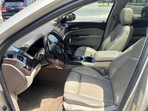 Used 2015 Cadillac SRX Luxury w/ Driver Awareness Package AWD/4WD image 13