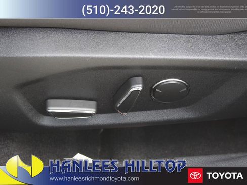 Used 2019 Ford Fusion SE FWD image 13