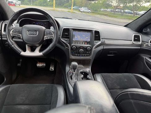 Used 2017 Jeep Grand Cherokee SRT AWD/4WD image 13