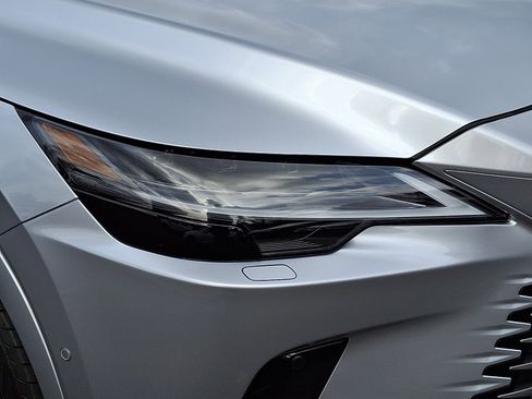 Used 2025 Lexus RX 350 AWD w/ Convenience Package image 9