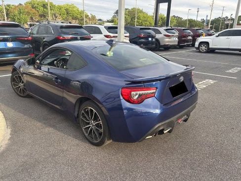Used 2020 Toyota 86 RWD image 5