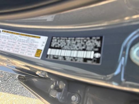 Used 2024 Toyota Prius LE FWD image 31