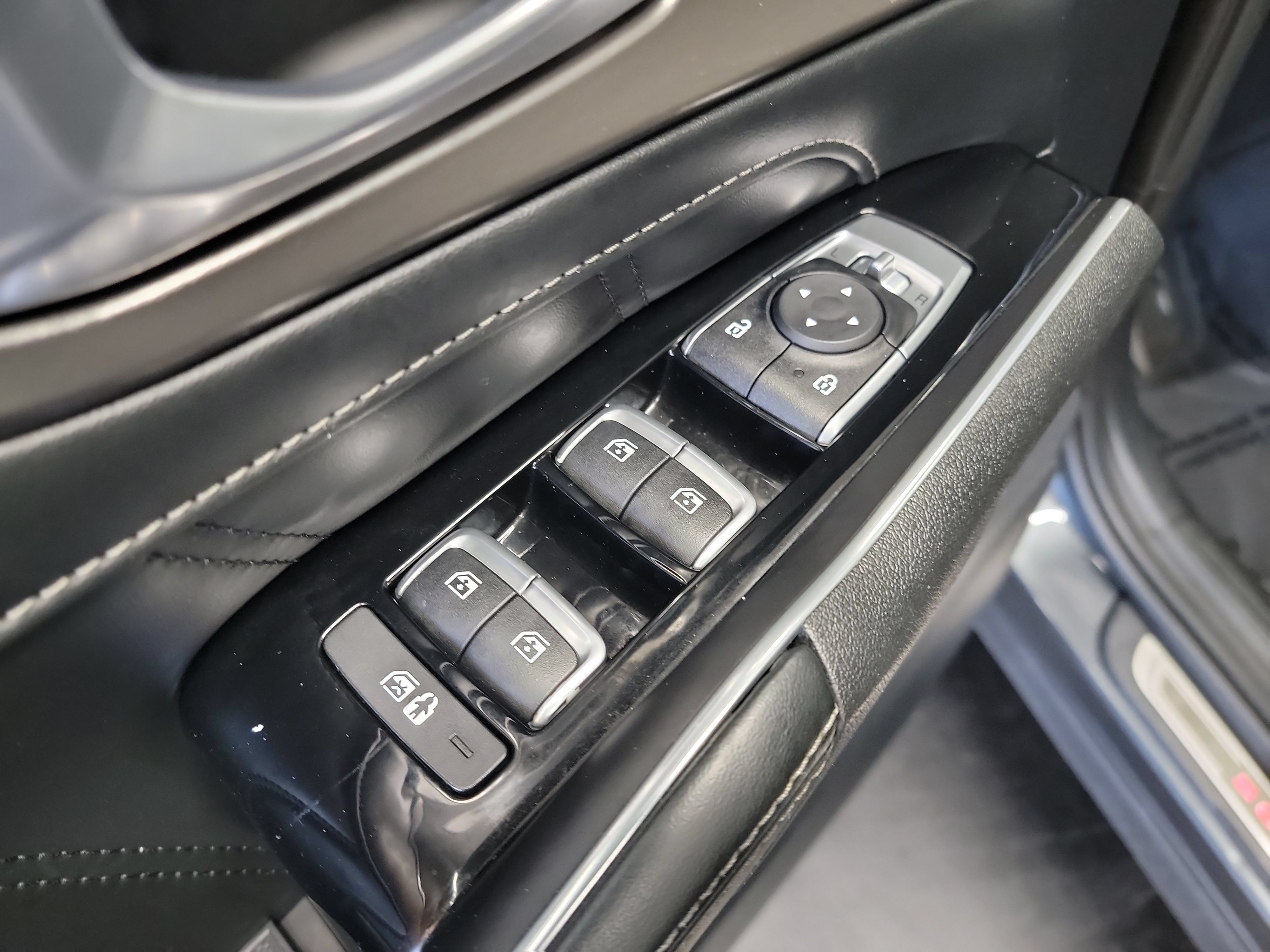 Used 2021 Kia Sorento SX FWD image 14
