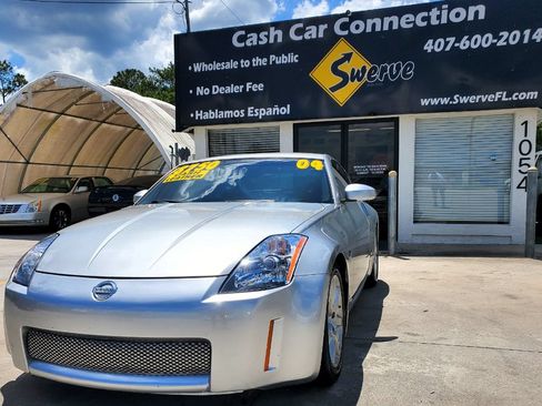 Used 2004 Nissan 350Z Touring w/ Aerodynamics Pkg RWD image 2