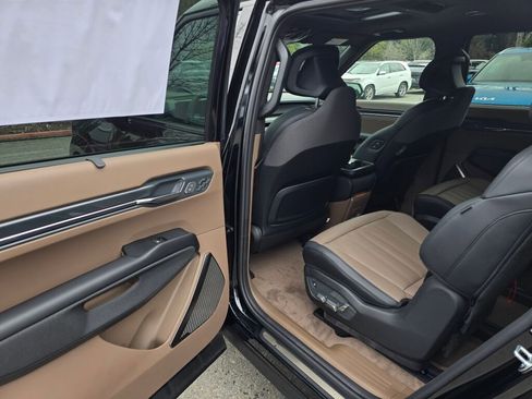 New 2026 Kia EV9 GT-Line image 16