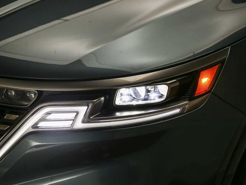 Used 2024 Kia Carnival SX Prestige FWD image 8