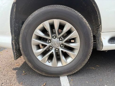 Used 2017 Lexus GX 460 Luxury AWD/4WD image 5