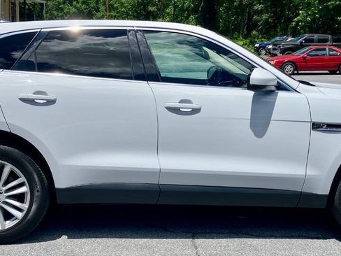 Used 2020 Jaguar F-PACE Prestige AWD/4WD image 4