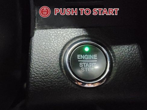 Used 2020 Ford Expedition XLT w/ Equipment Group 202A AWD/4WD image 19