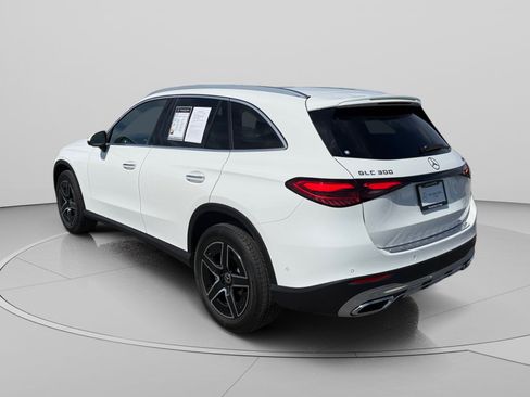 Certified 2026 Mercedes-Benz GLC 300 4MATIC image 4