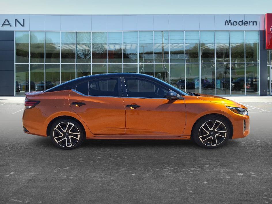 Certified 2024 Nissan Sentra SR FWD image 4