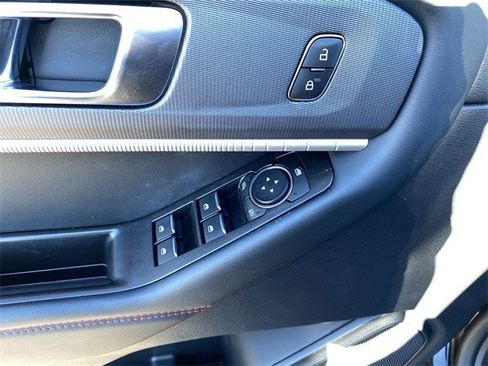 Used 2025 Ford Explorer ST-Line image 21