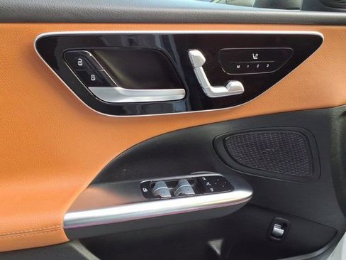 Used 2022 Mercedes-Benz C 300 Sedan image 14