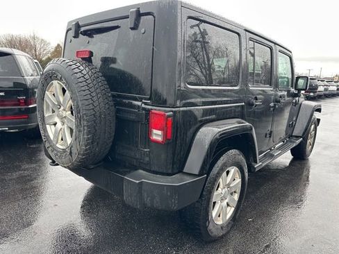 Used 2017 Jeep Wrangler Unlimited Sahara w/ Connectivity Group image 9