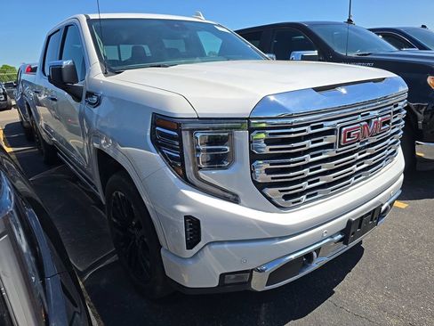 Used 2022 GMC Sierra 1500 Denali AWD/4WD image 4