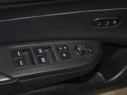 Used 2019 Acura ILX FWD image 25