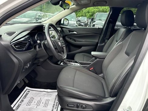 Used 2023 Buick Encore GX Preferred w/ Cold Weather Comfort Package AWD/4WD image 9