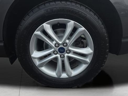 Certified 2019 Ford Edge SEL w/ Equipment Group 201A image 24