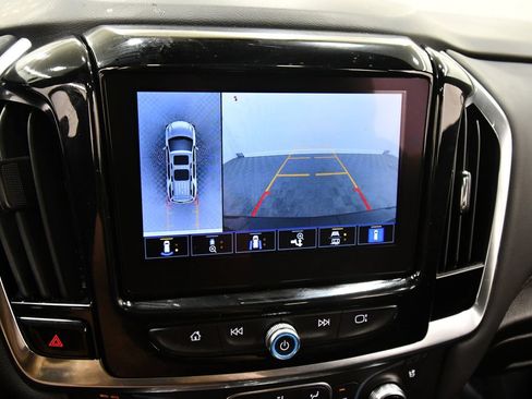 Used 2024 Chevrolet Traverse High Country AWD/4WD image 26
